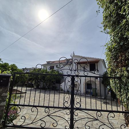 Apartments Villa Julia Τρογκίρ Εξωτερικό φωτογραφία