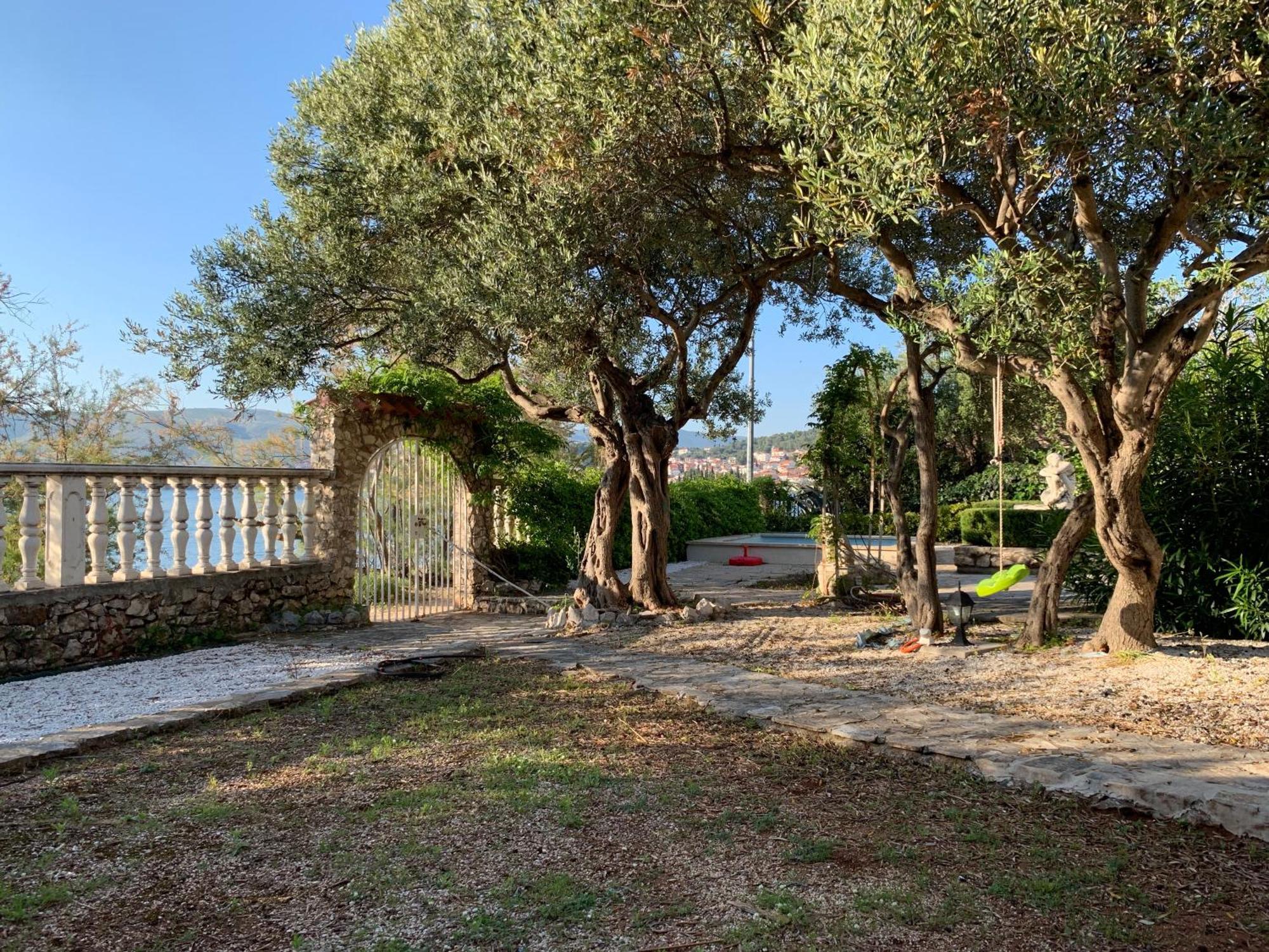 Apartments Villa Julia Τρογκίρ Εξωτερικό φωτογραφία