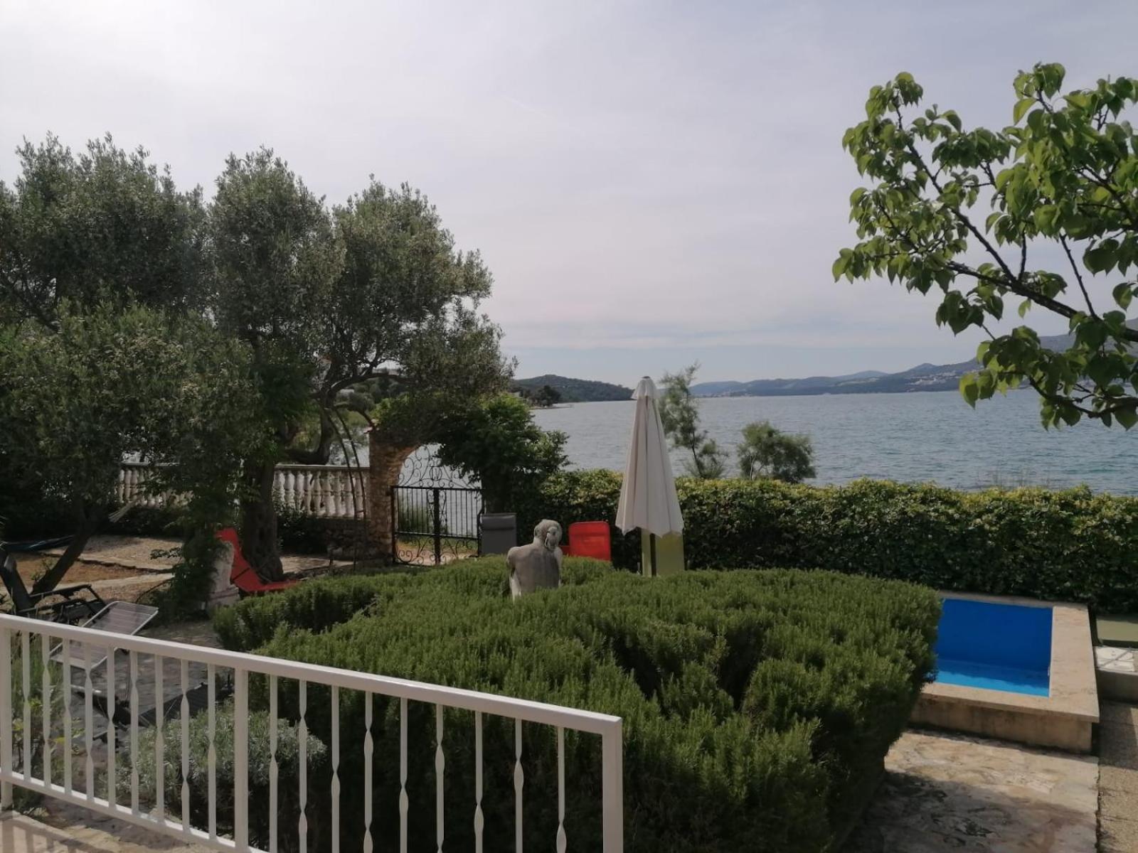 Apartments Villa Julia Τρογκίρ Εξωτερικό φωτογραφία