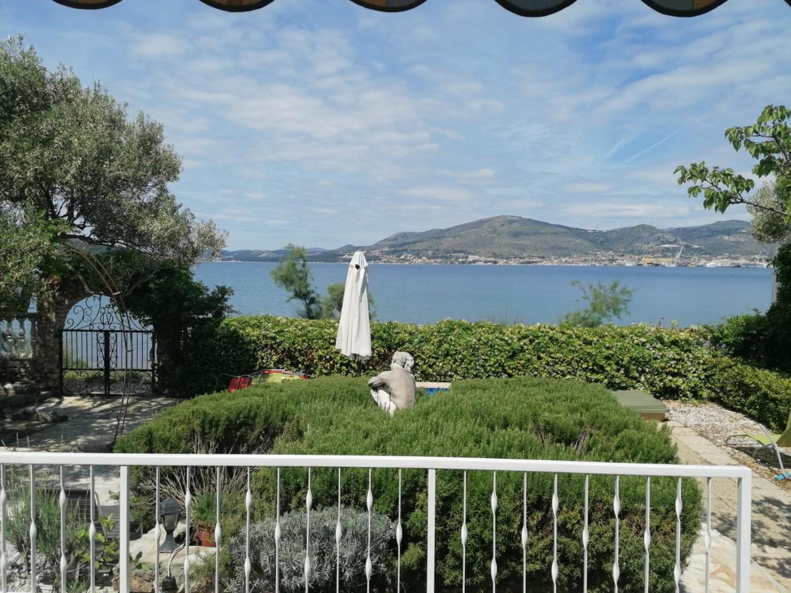 Apartments Villa Julia Τρογκίρ Εξωτερικό φωτογραφία